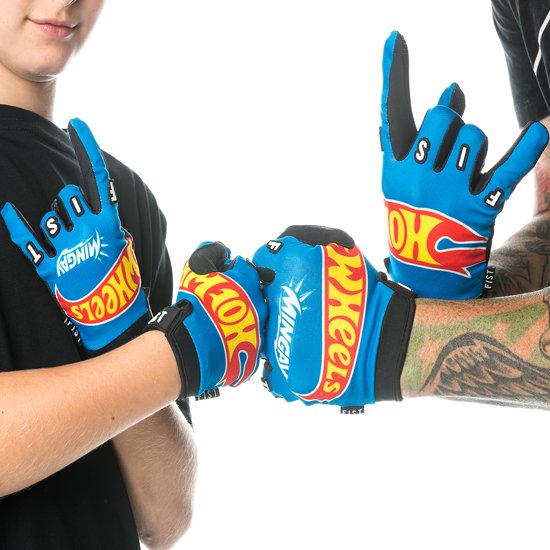 HOT WHEELS KIDS FIST GLOVES