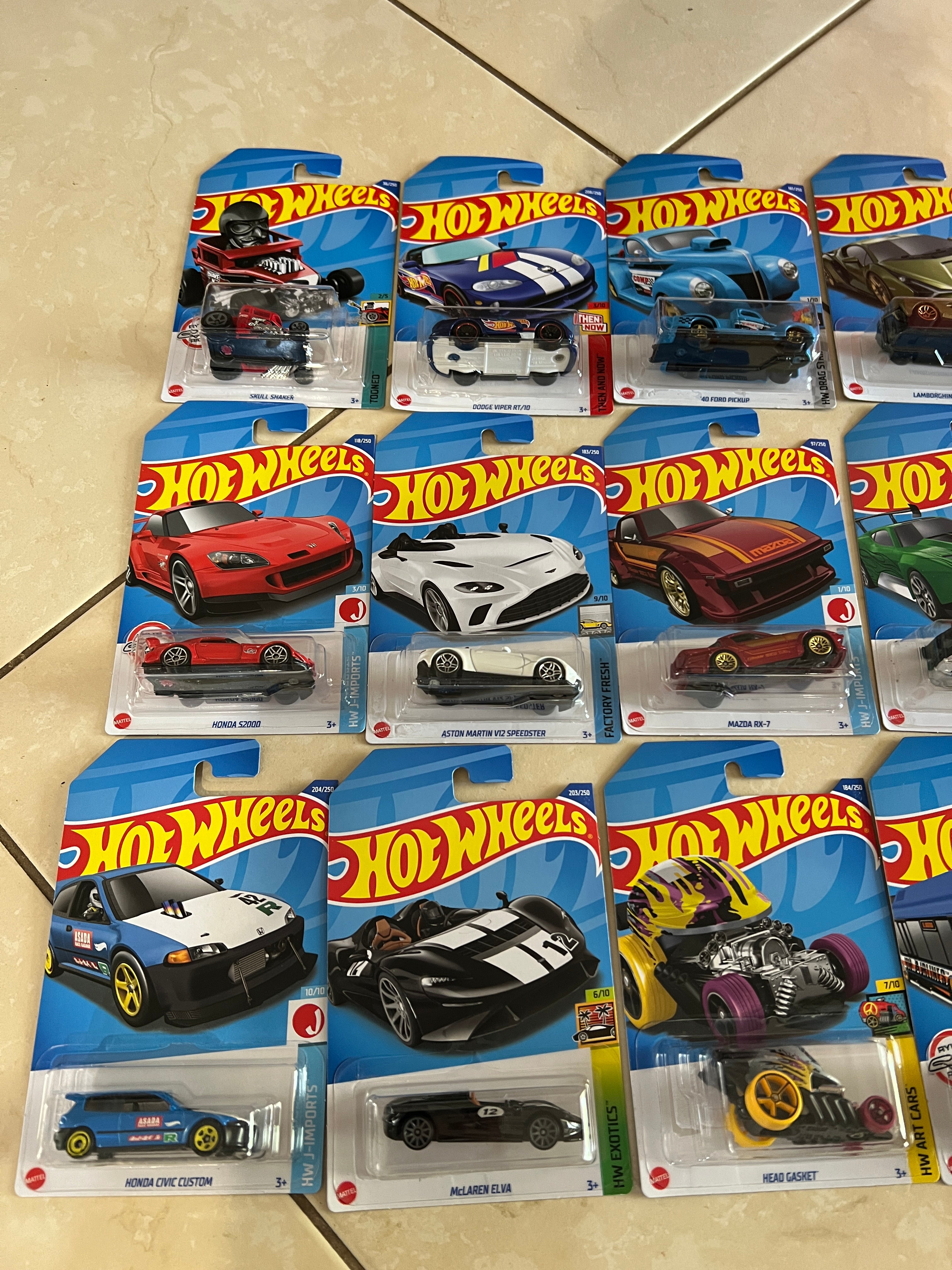 Hot Wheels Car Mystery Pack of 10