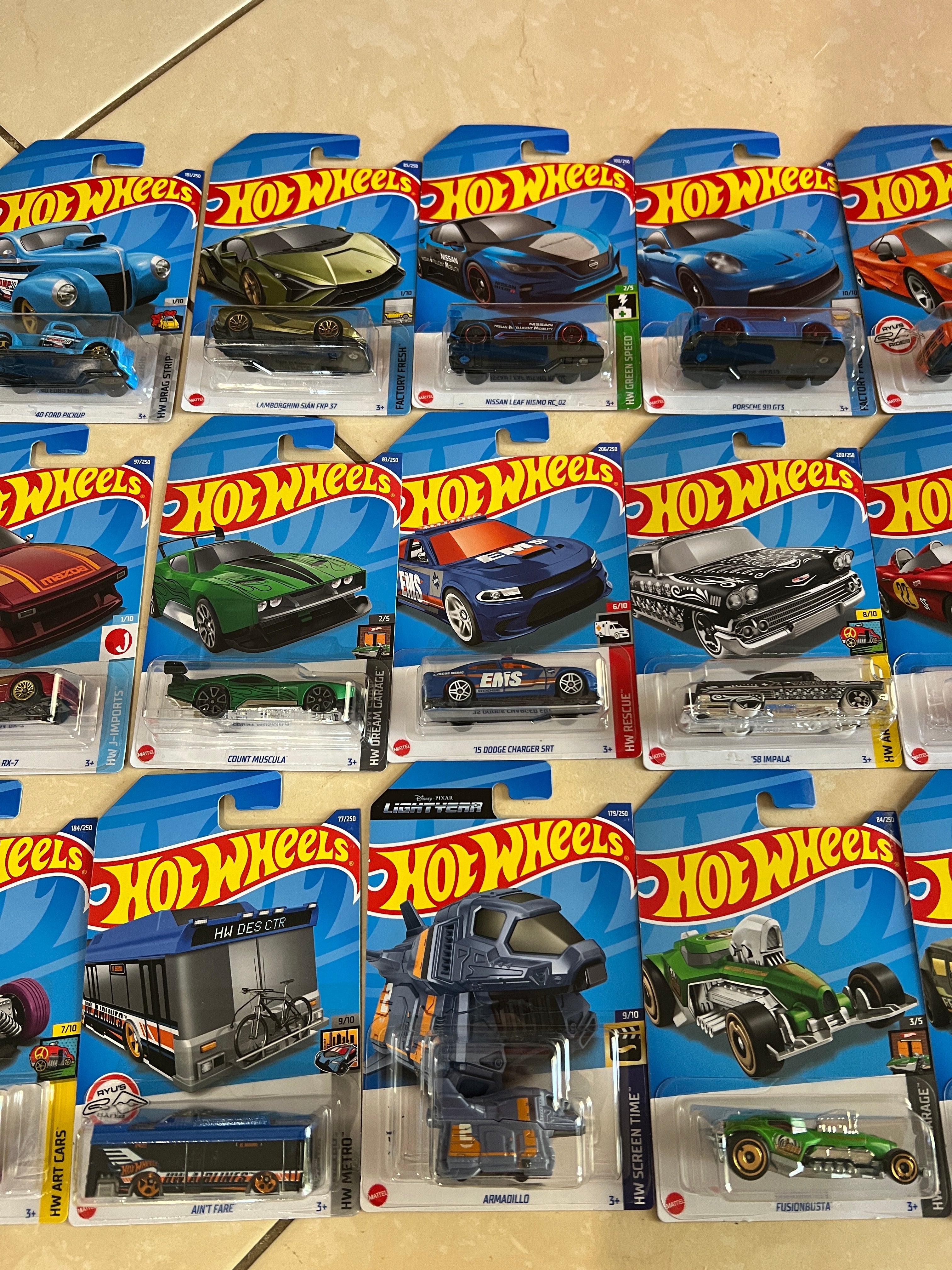 Hot Wheels Car Mystery Pack of 5